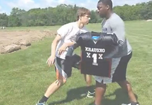 Oakland Raiders defensive lineman Shelby Harris teacher pass rush drills with The Colt